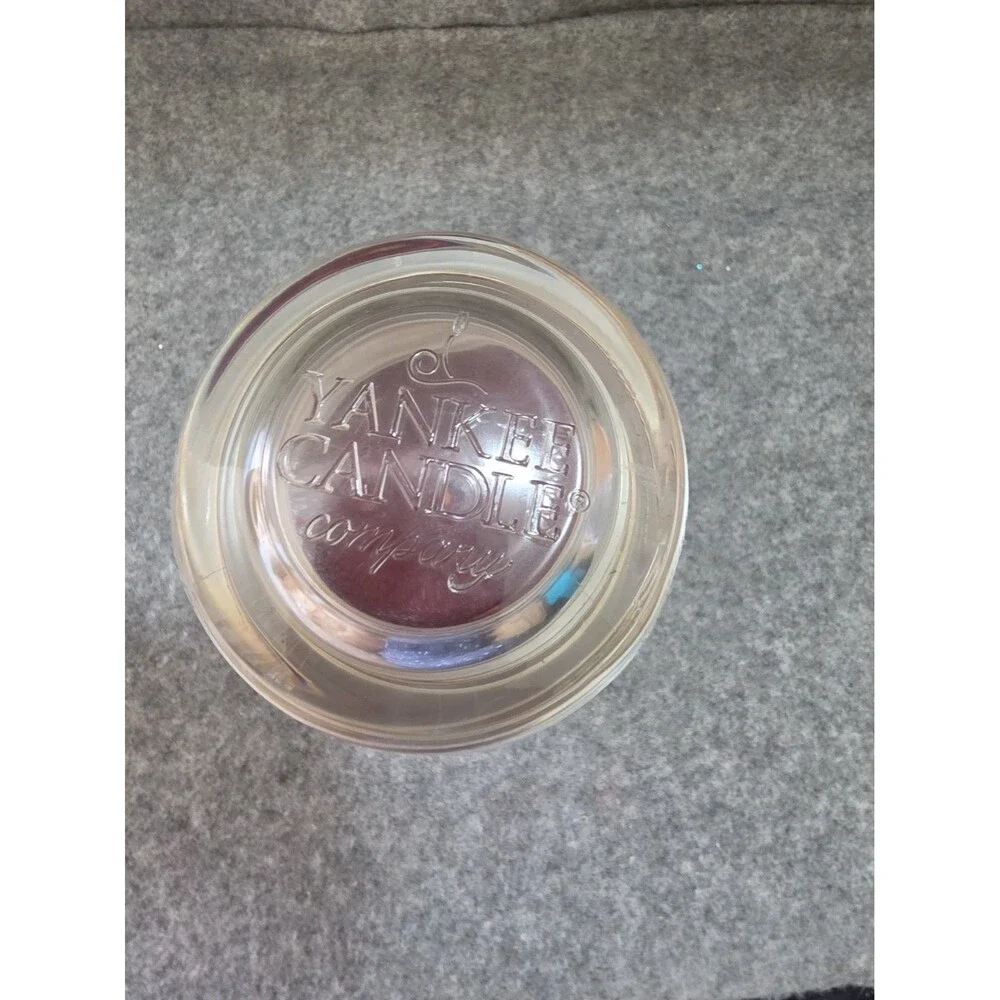 Yankee Candle Cranberry Chutney Black Band 22oz Jar With Lid Brand NEW.